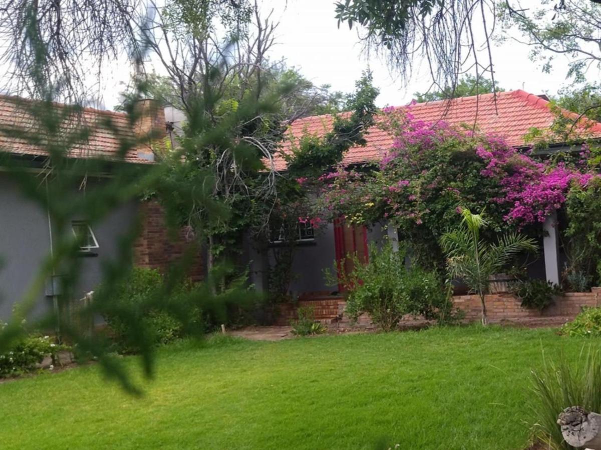 Royal Karoo Cottage Unit 1 Beaufort West Extérieur photo